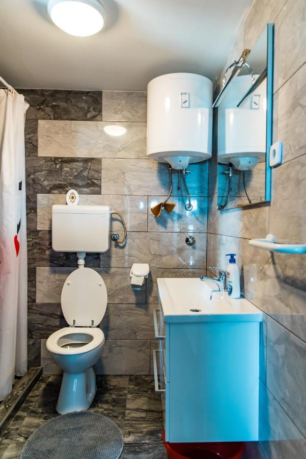 Ferienwohnung Ella Lukovo Šugarje Exterior foto